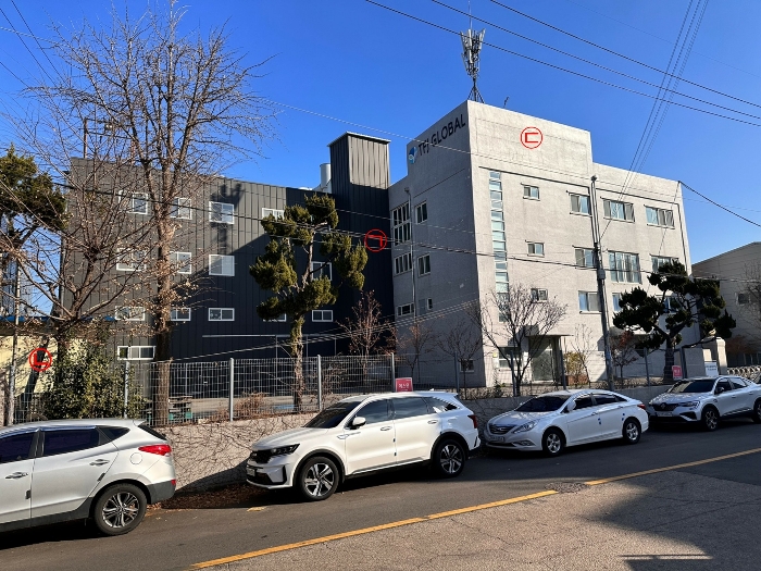 본건 전경(남서측에서 촬영)