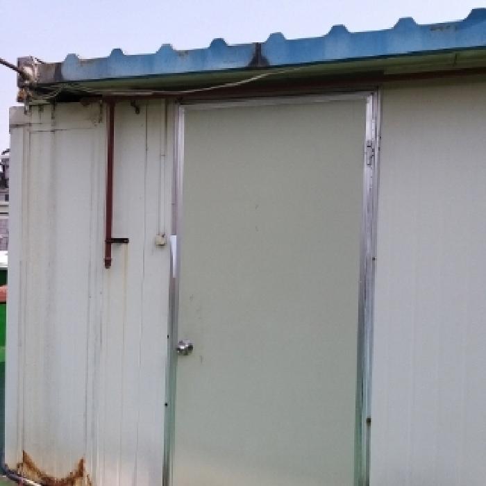 3층 세대 출입문