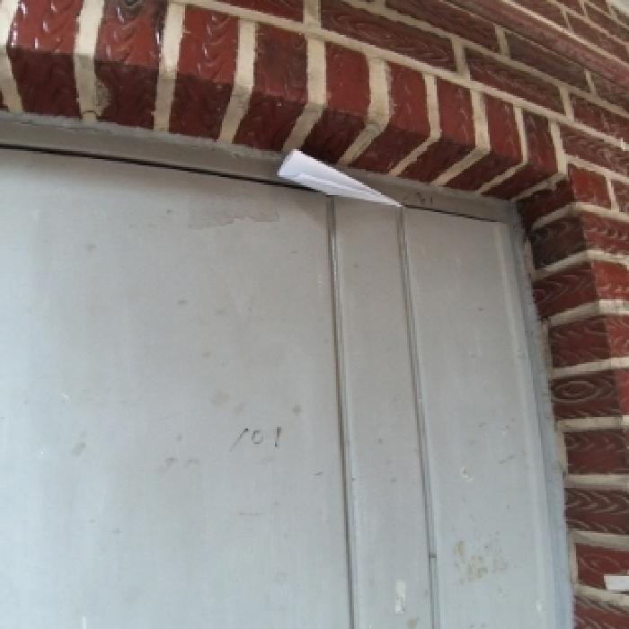 101호 세대 출입문