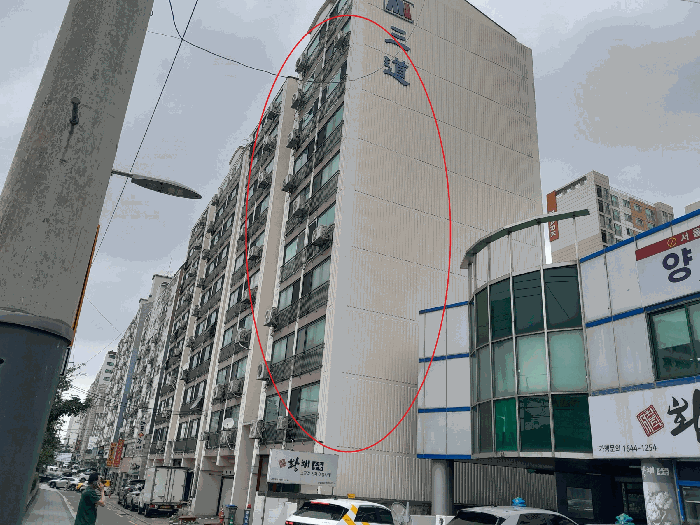 본건이 속한 건물전체전경