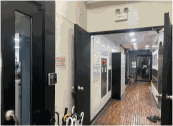 [일련번호 (2-가) 4층 내부]