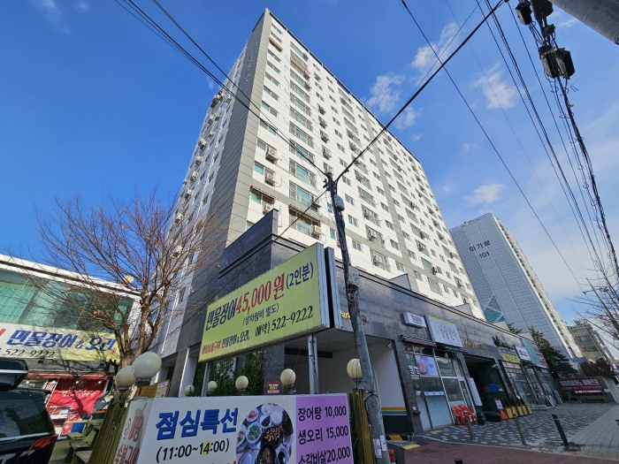 [본건 전경] 본건 남서측에서 촬영