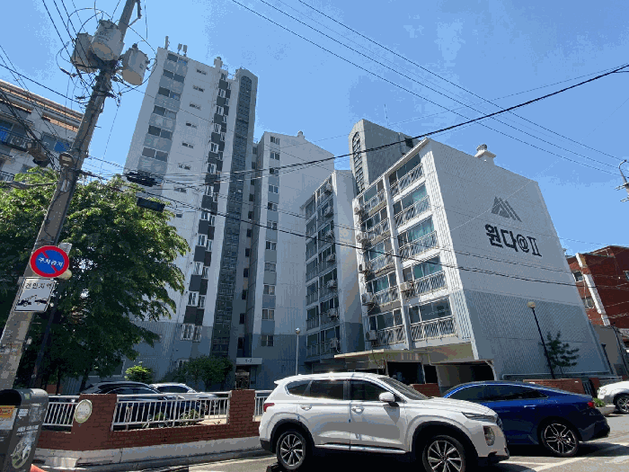 본건이 소재한 건물 전경