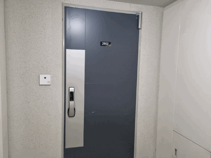 본건 2631동 29층 2902호 현관