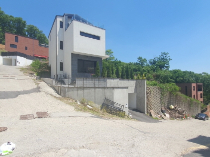 현장사진(토지, 건물 전경)