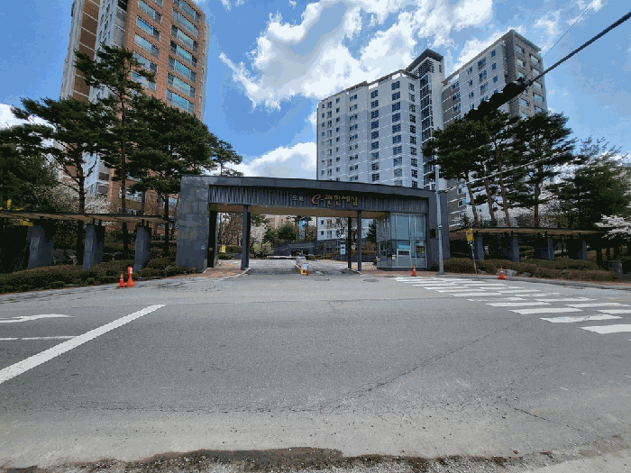 주위환경-단지정문