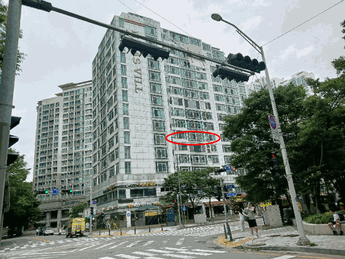 일련번호 1. 삼라마이다스빌 외부 전경 (건물 남동측에서 촬영)
(본건 6층 602호).