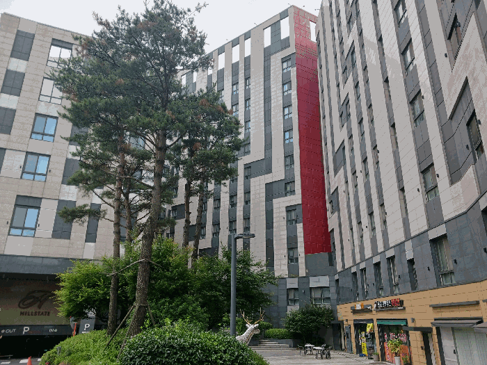 일련번호 2 B동 외부전경 (건물 남서측에서 촬영).