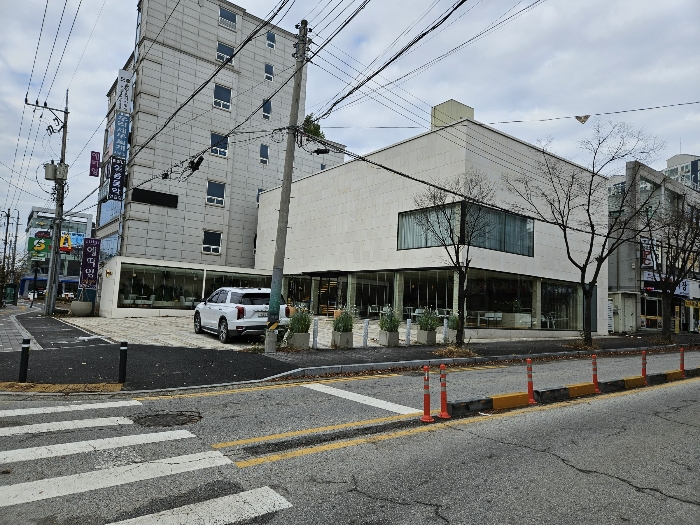 본건 전경1(원거리)