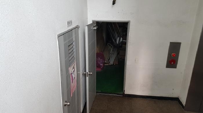 지하층 전경(물탱크실 및 창고)