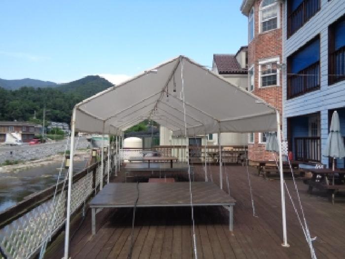 목록 4. 후면 바베큐 천막
