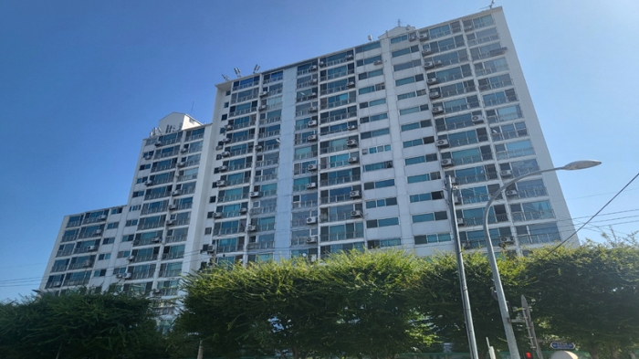 본건 남서측 전경