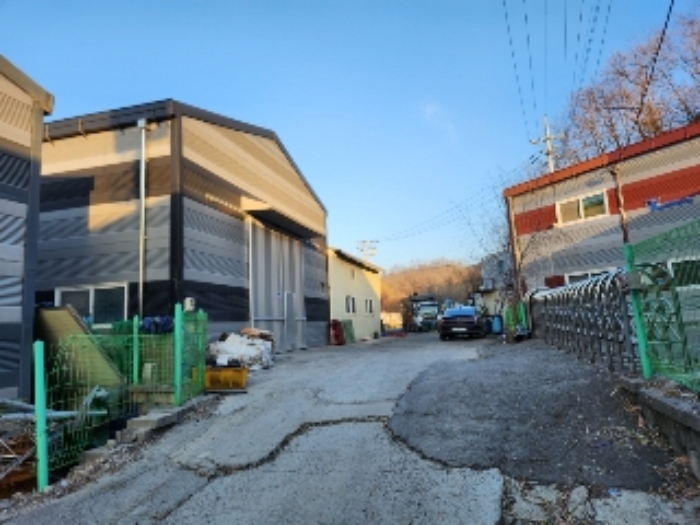 본건 공장 출입구