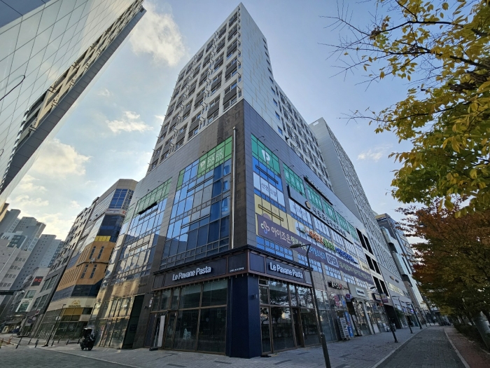 [본건 전경] 본건 북동측에서 촬영