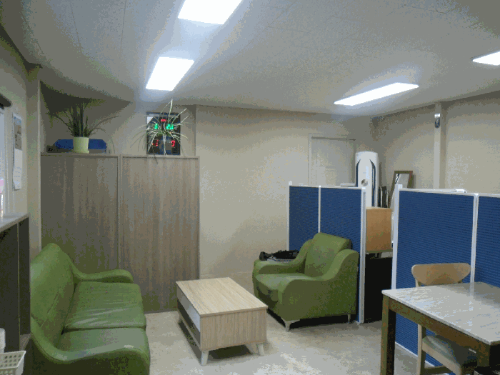 기호(1) 사무실 내부