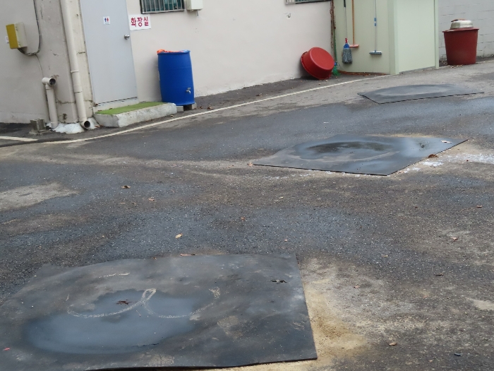 기호(ㄹ); 지하 저장 탱크(3기)