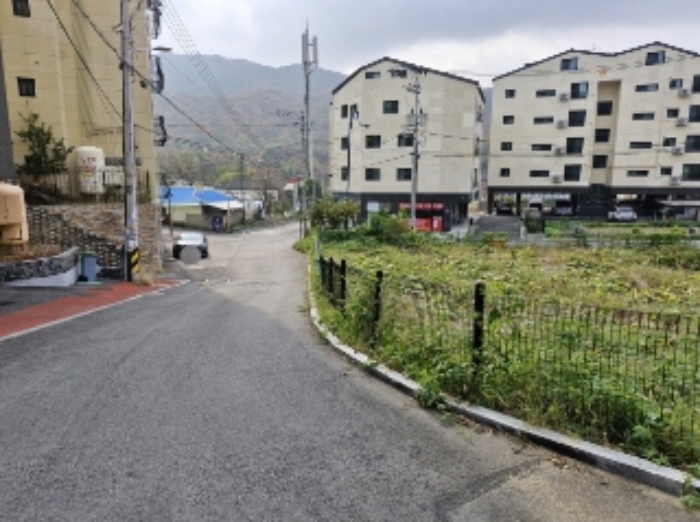 (물건 1) 전경 (북쪽에서 본 전경)