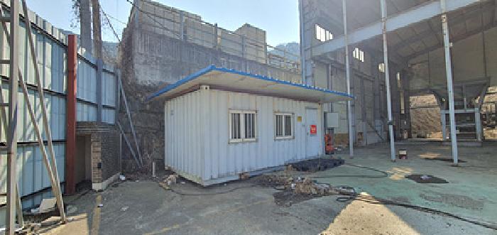 기호2 토지위 제시외 (ㄱ)컨테이너 1동