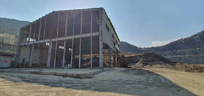 기호2 토지 및 기호3 제시 건물 전경