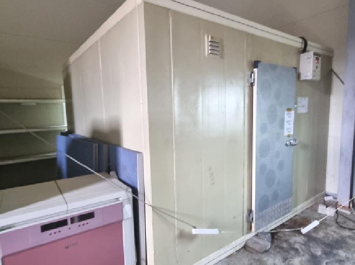 제시외 냉장창고 모습