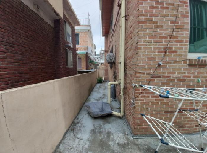 건물 뒷면 모습