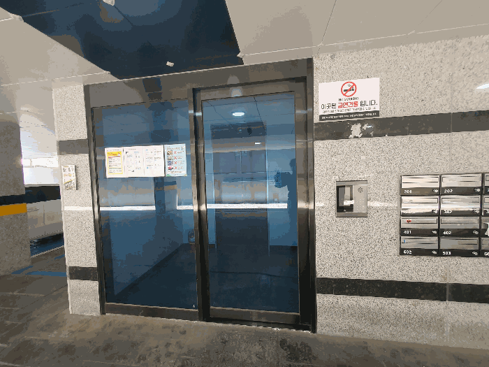 대상건물 출입구