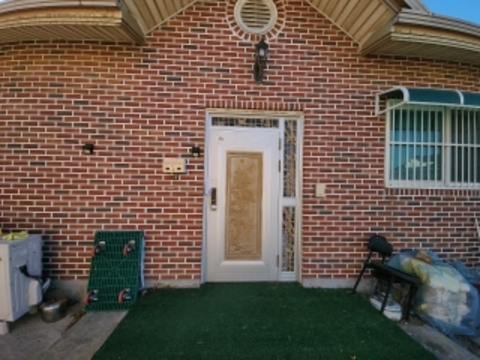 출입문 및 안내장