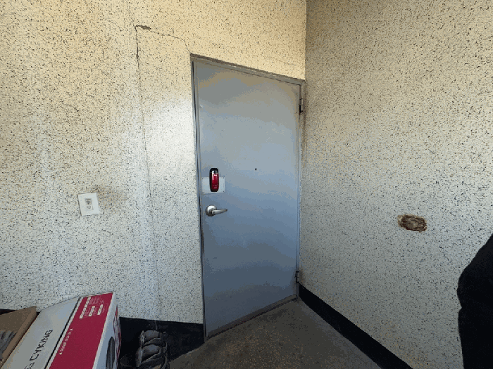 일련번호 2) 2층 출입구전경