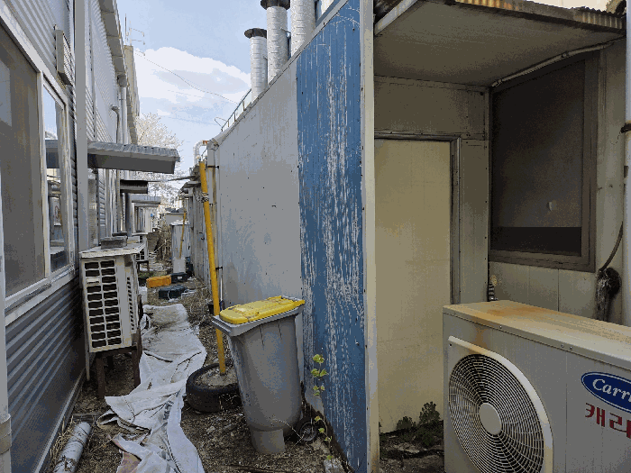 [제시외 건물(ㄱ)]