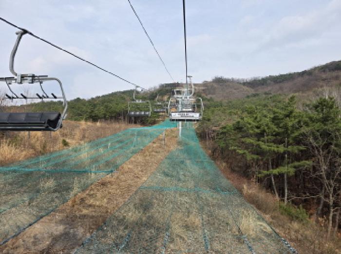 이건 부동산 일대 체어리프트기 기계 및 시설 전경