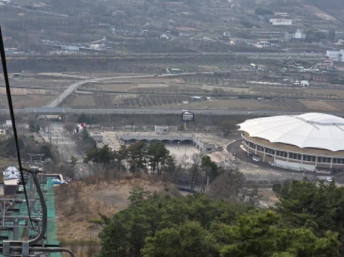 이건 부동산 일대 체어리프트기 기계 및 시설 전경