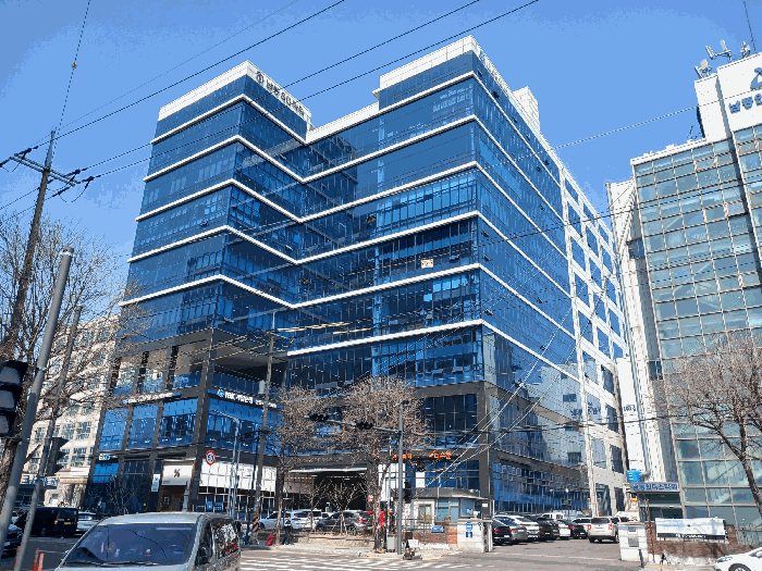 남측에서 촬영한