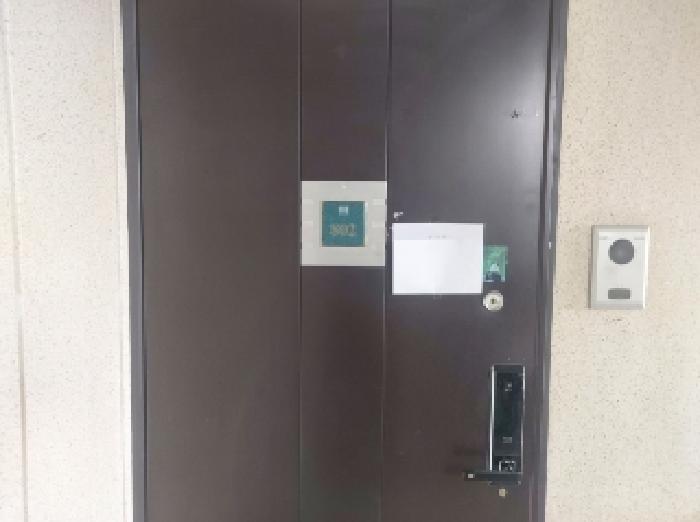 세대 출입문 전경