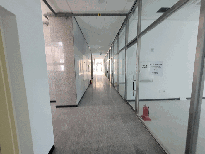 본건 복도실 전