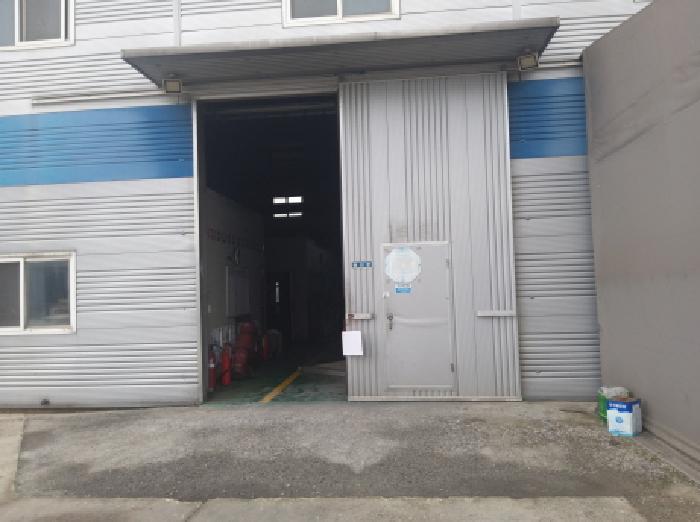 * 본건 목적물 2. 건물 출입문 전경