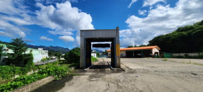 목록6 소재 제시외 세차장 전경