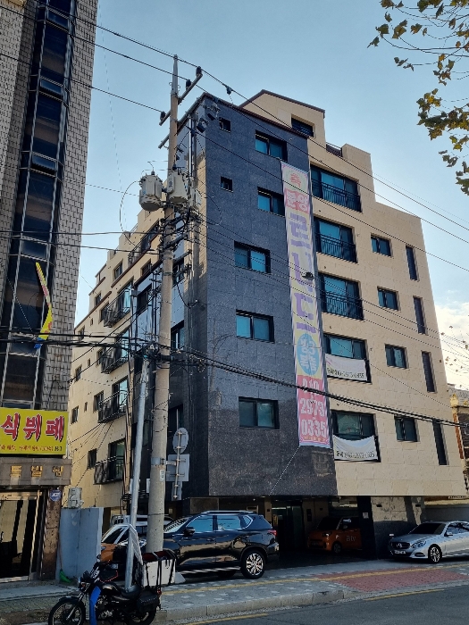 본건 소재 르니드
(북측에서 본 전경)