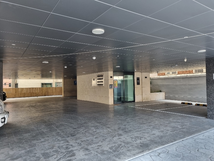 1층 공동출입구 둥