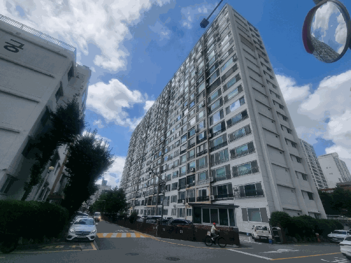 본건 남동측 전경