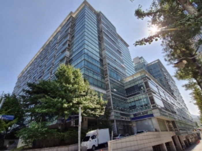 건물 전경 (동관쪽)