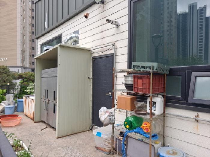 목록 2 1층 동쪽부분 제시외 조립식 창고 등