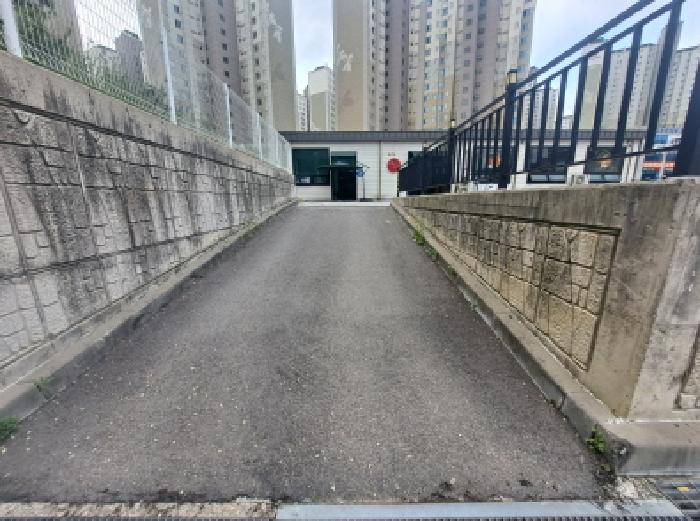 1층 진입로부분