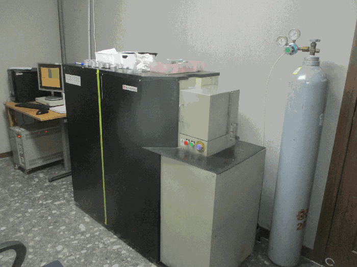 (13) 성분분석기