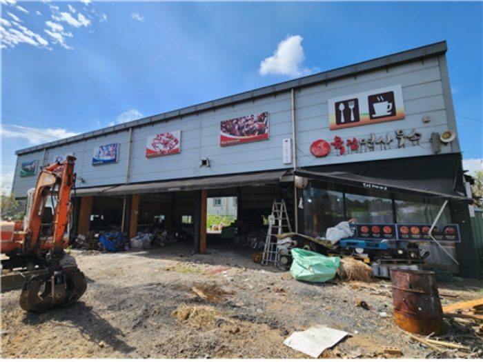 【 본건 (기호 11) 건물 전경 】