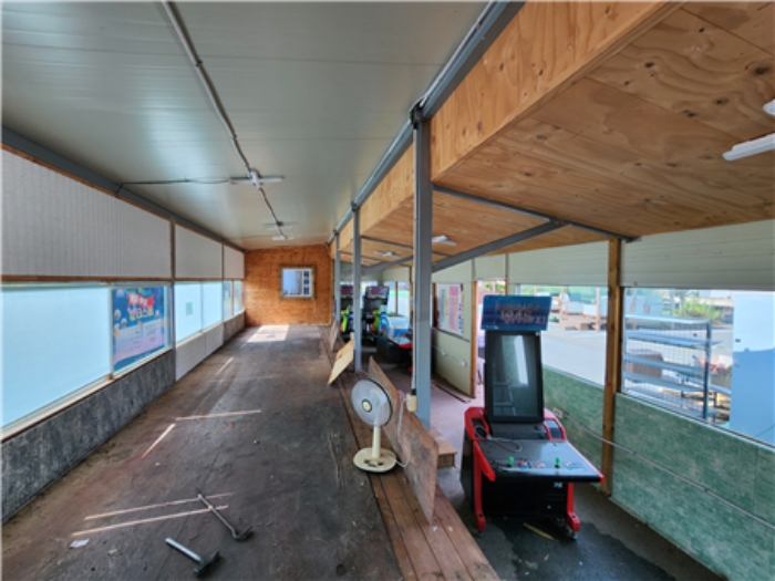 【 본건 (기호 14) 건물 내부 전경 및 제시외 건물 (기호 ㄴ) 내부 전경 】