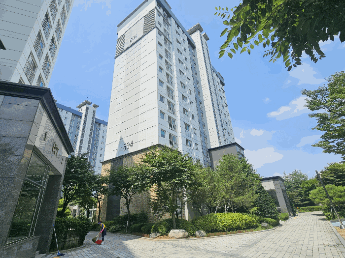 대상물건 건물 전경