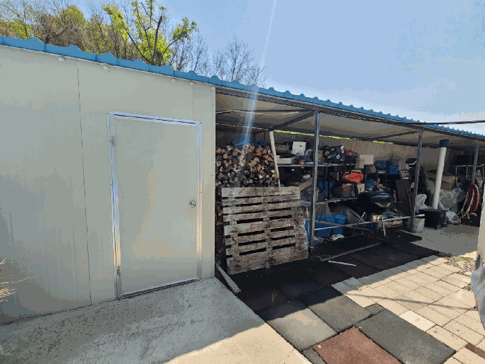 제시외건물 "ㄷ,ㄹ" 전경