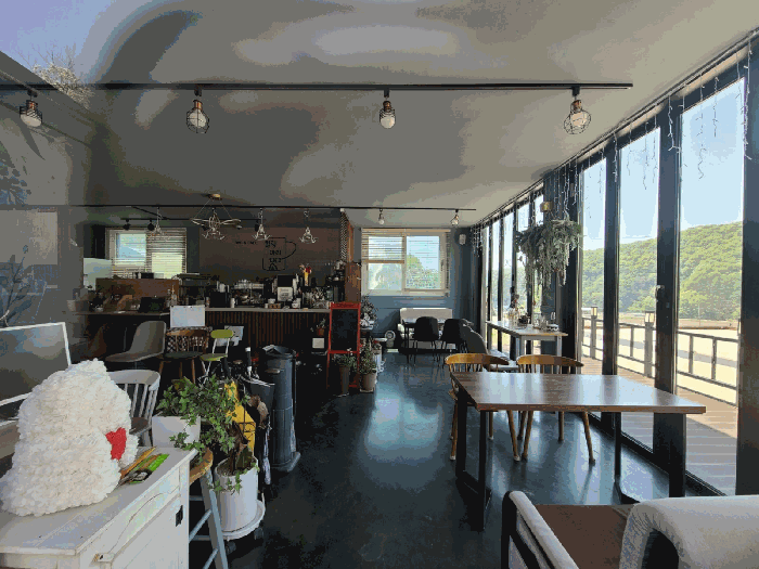 본건 기호(2)건물 내부 전경