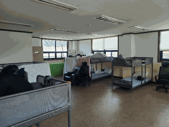 일련번호(5-2) 건물 3층 내부