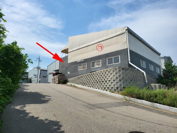 남동측에서 촬영